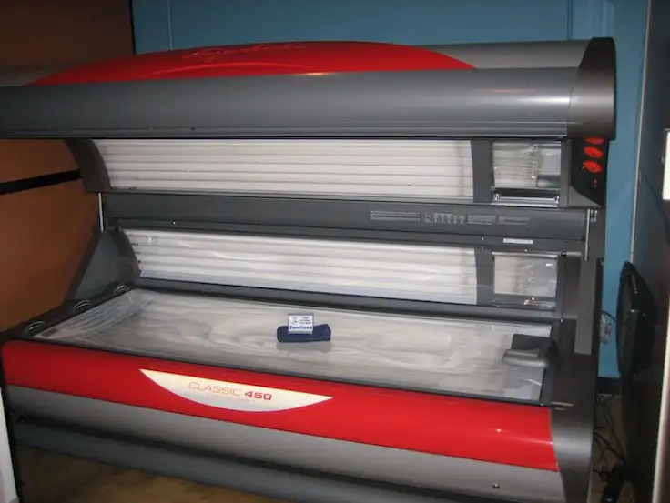 Level 2 Tanning Bed | The Ergoline Turbo Powered Classic 450 - Central Illinois