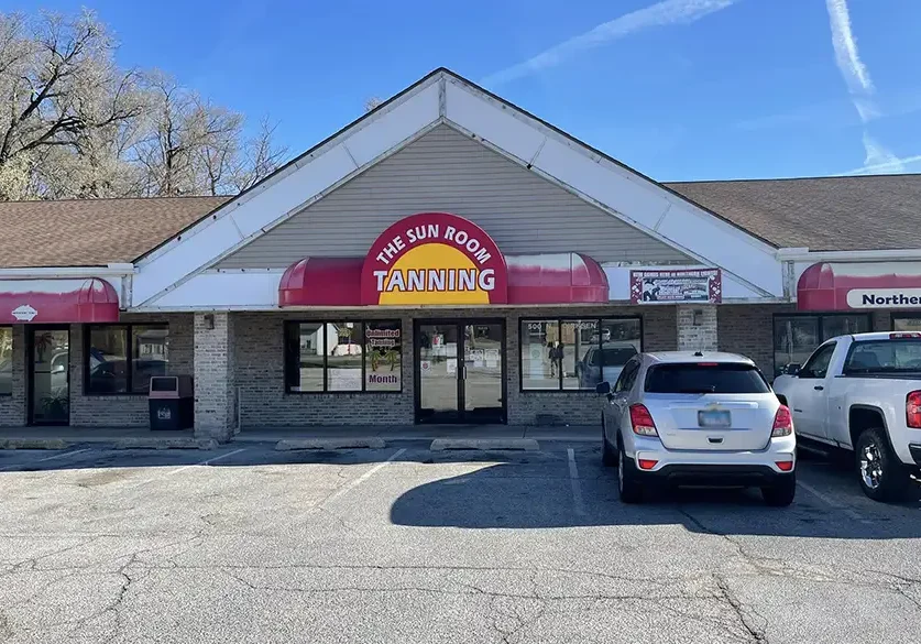 The Sun Room Tanning Salon - Springfield, IL N. Dirksen location