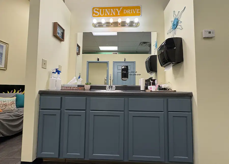 sun-room-tanning-springfield-il-location-6th-street-09